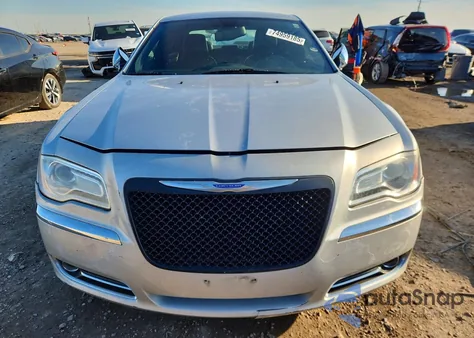 2012 Chrysler 300 Limited z USA, uszkodzony, nr VIN 2C3CCACG8CH224009